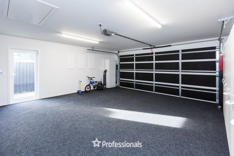 Photo of property in 12 Salisbury Crescent, Wallaceville, Upper Hutt, 5018