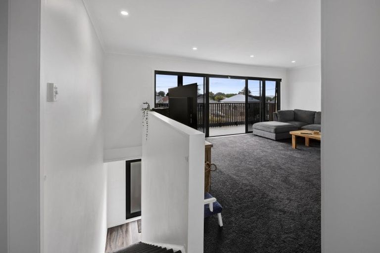 Photo of property in 35 Collins Street, Hawera, 4610