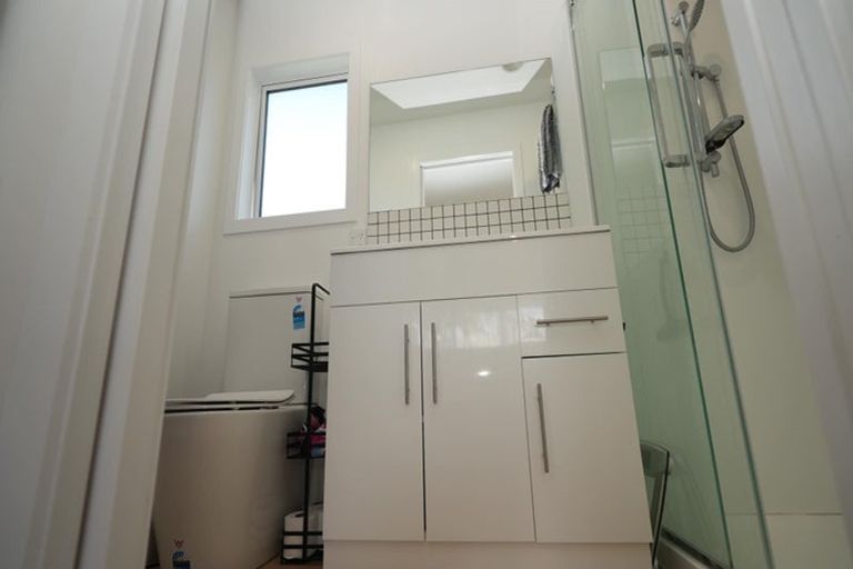 Photo of property in 19 Rhodes Drive, Kelvin Grove, Palmerston North, 4414