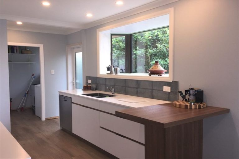 Photo of property in 87 Farquhars Road, Redwood, Christchurch, 8051