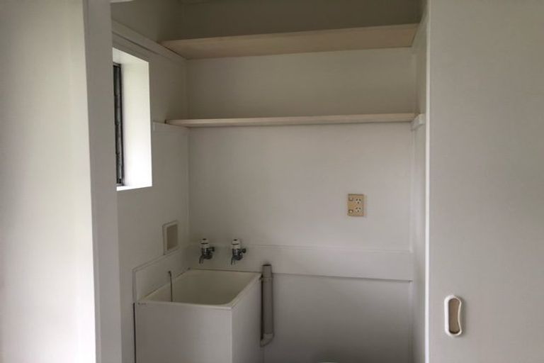 Photo of property in 2/95 Archers Road, Hillcrest, Auckland, 0629