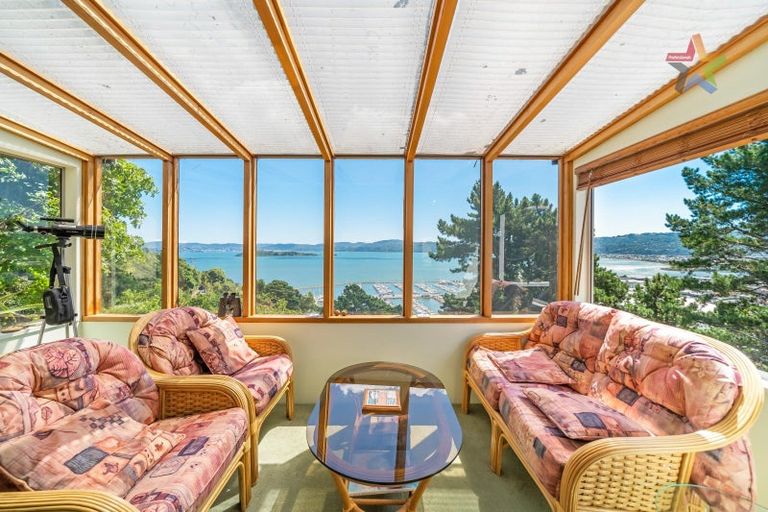 Photo of property in 39 Nikau Road, Point Howard, Lower Hutt, 5013