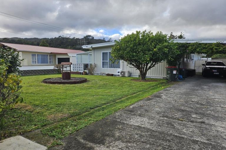 Photo of property in 7 Stanley Street, Wainuiomata, Lower Hutt, 5014