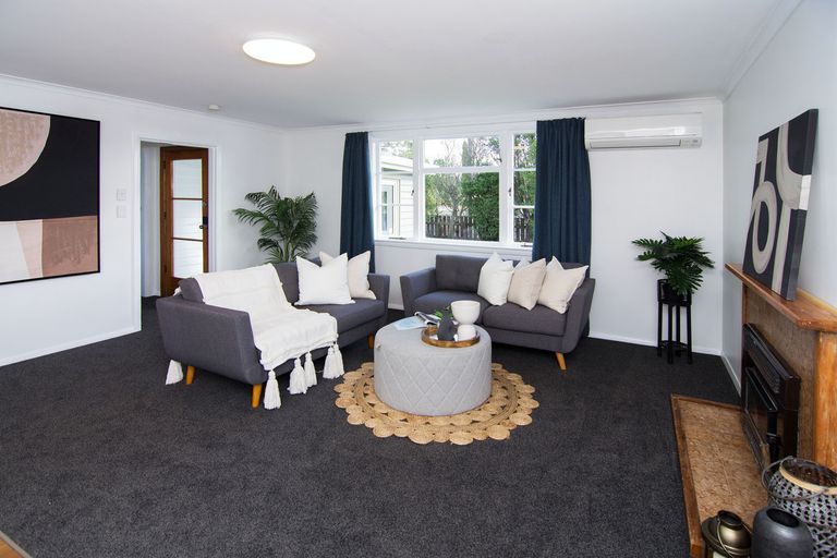 Photo of property in 226 High Street North, Carterton, 5713