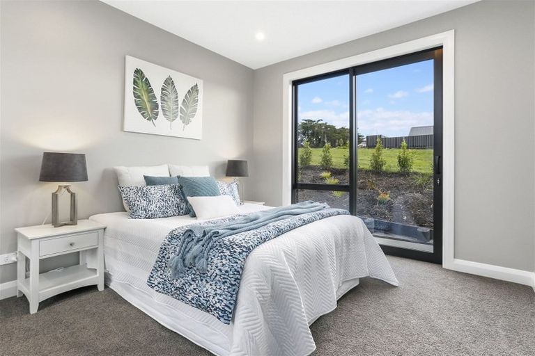 Photo of property in 61 Grayson Road, Wainui, Silverdale, 0992
