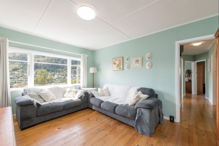 Photo of property in 20 Thompson Terrace, Toi Toi, Nelson, 7010