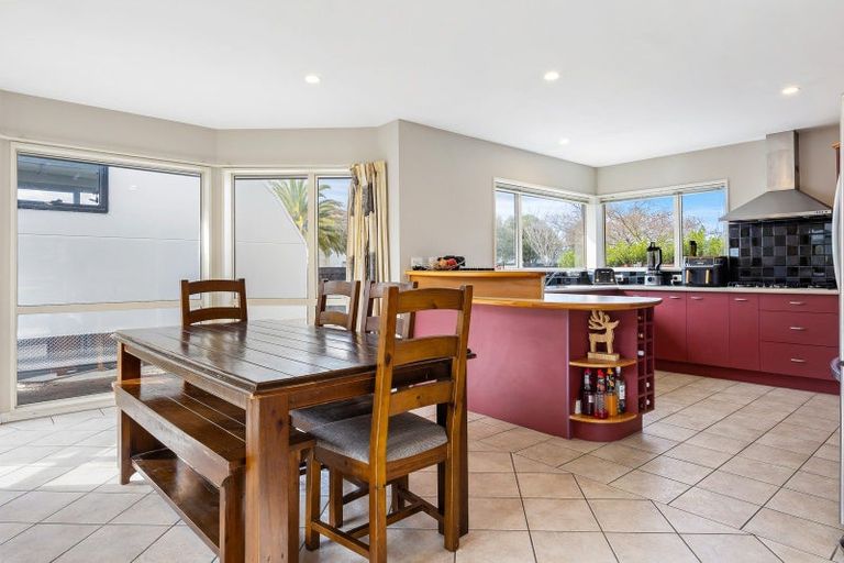 Photo of property in 21 Welsford Street, Woodend, 7610