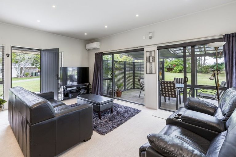 Photo of property in 39 Horseshoe Bush Road, Dairy Flat, Albany, 0794