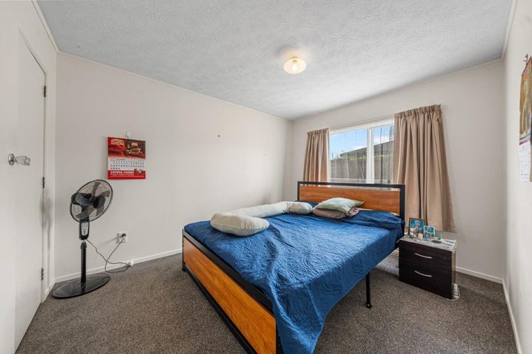 Photo of property in 407 West Coast Road, Glen Eden, Auckland, 0602