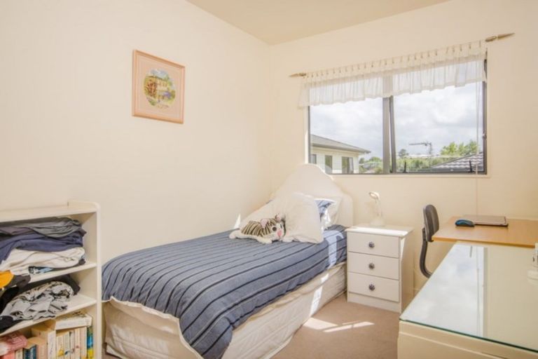 Photo of property in 72c Seabrook Avenue, New Lynn, Auckland, 0600