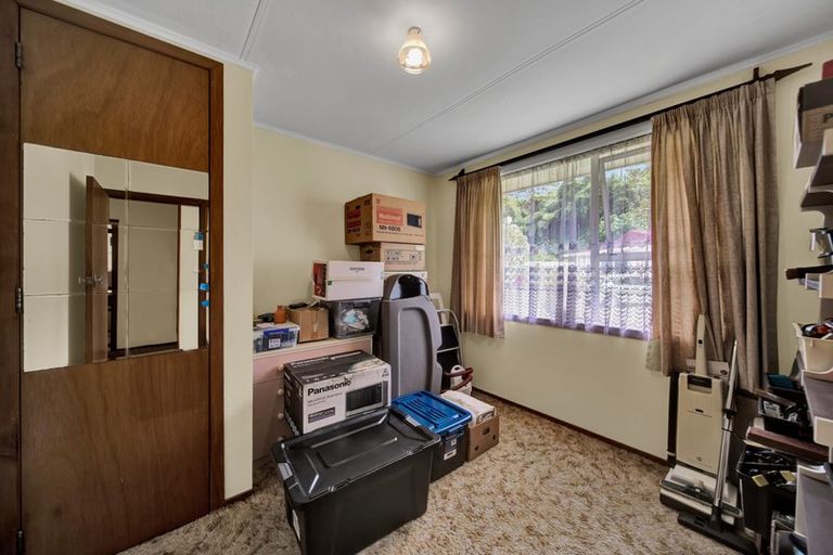 Photo of property in 14a Brixham Place, Merrilands, New Plymouth, 4312