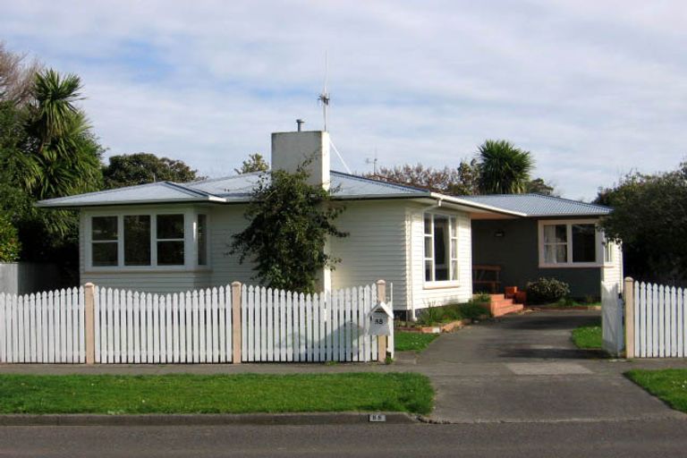 Photo of property in 88 Wikiriwhi Crescent, Awapuni, Palmerston North, 4412