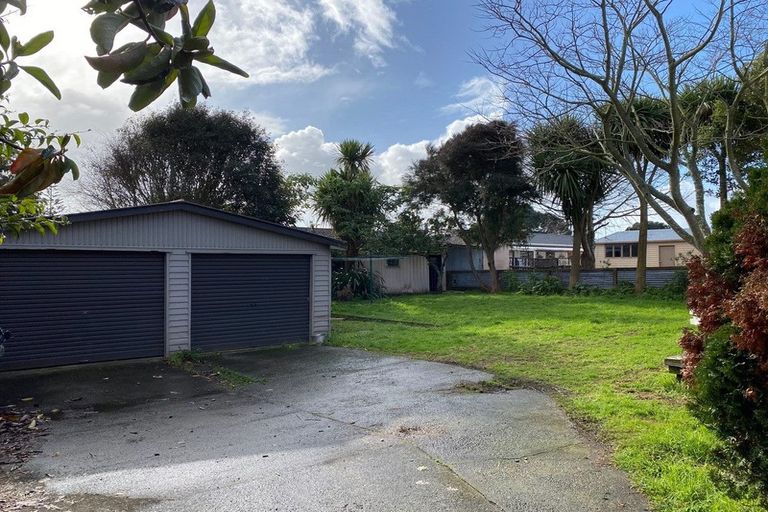 Photo of property in 23 High Street East, Waitara, 4320