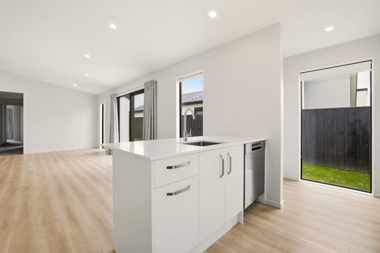 Photo of property in 8 Mccormick Lane, Rolleston, 7615