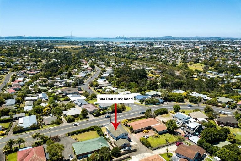 Photo of property in 80a Don Buck Road, Massey, Auckland, 0614