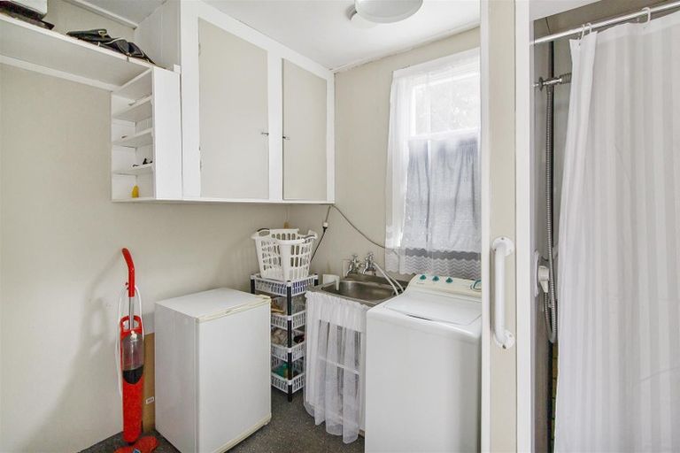 Photo of property in 18 Holmes Street, Waimate, 7924