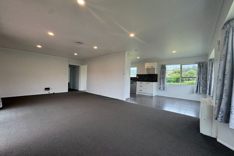 Photo of property in 1 Belton Place, Hikurangi, 0114