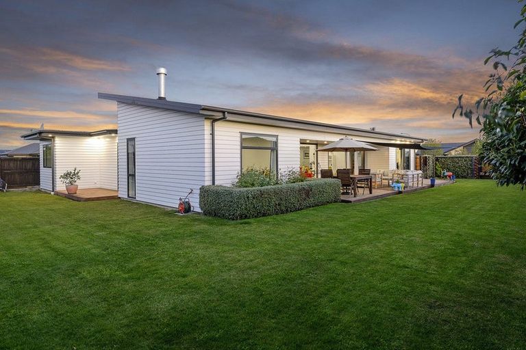 Photo of property in 15 Bellbird Place, Rolleston, 7614