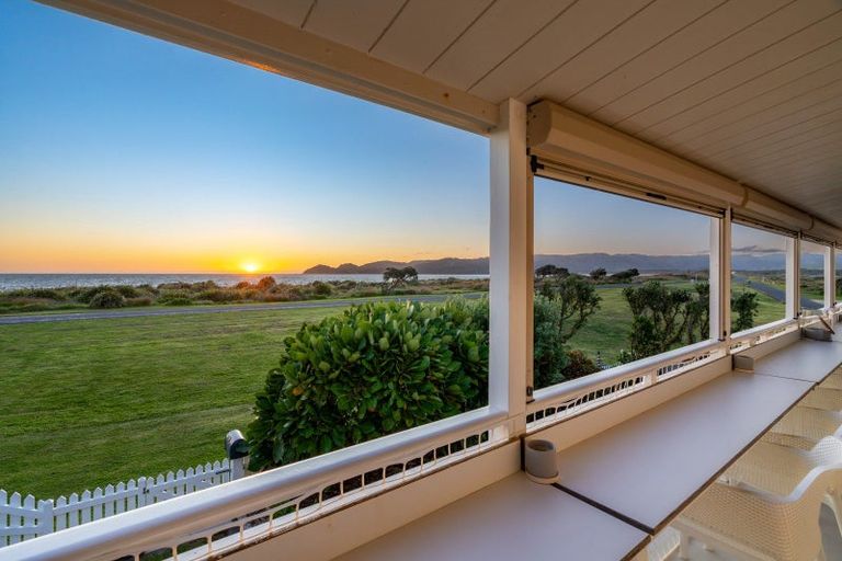 Photo of property in 1 Moana Drive, Mahia, 4198