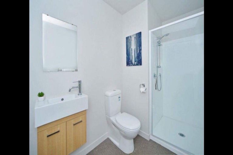 Photo of property in 9 Rarangi Way, Owhiro Bay, Wellington, 6023