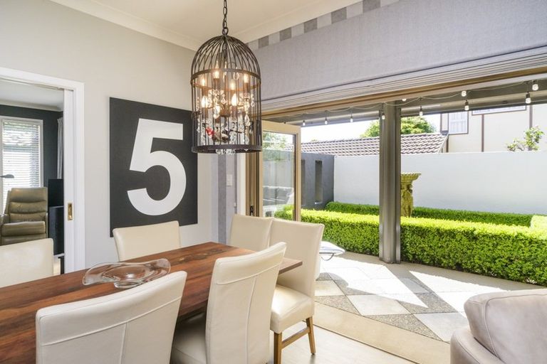 Photo of property in 28a Karina Terrace, Roslyn, Palmerston North, 4414