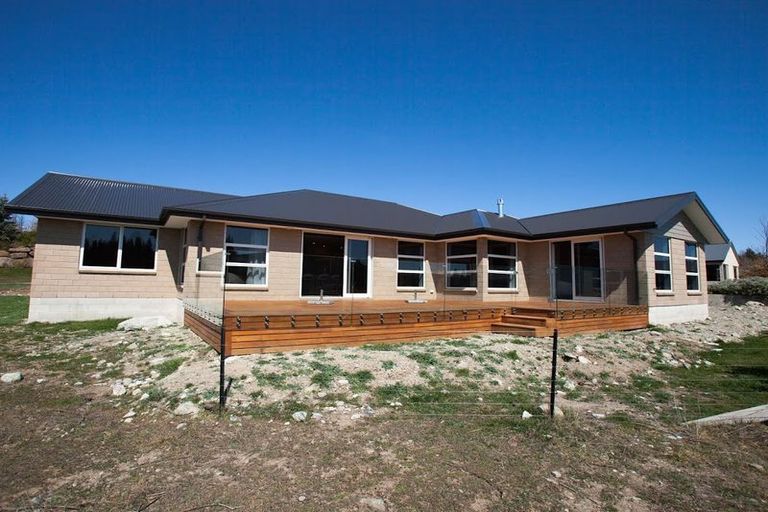 Photo of property in 29 Hamilton Drive, Lake Tekapo, 7999