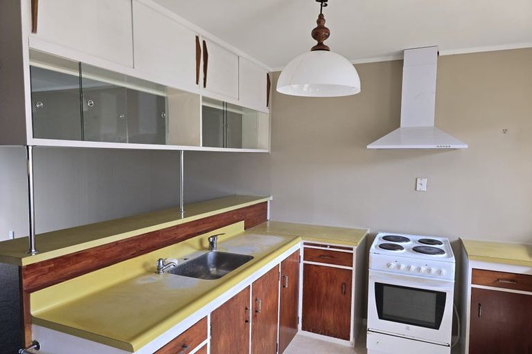 Photo of property in 2/15 Parker Avenue, New Lynn, Auckland, 0600