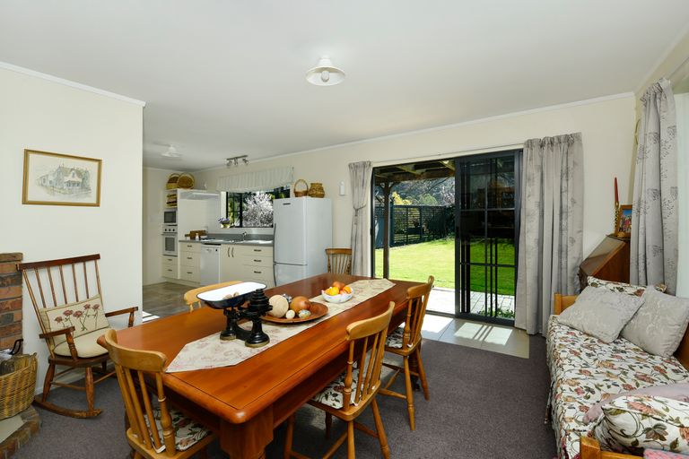 Photo of property in 166 Wakamarina Road, Canvastown, Havelock, 7178