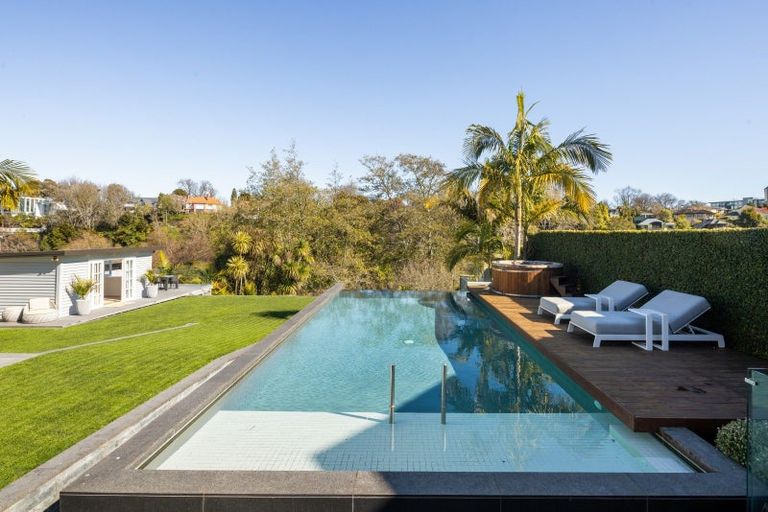 Photo of property in 553 River Road, Fairfield, Hamilton, 3214