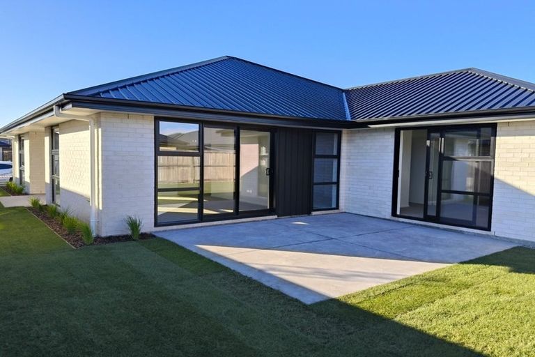 Photo of property in 8 Curtis Street, Woodend, 7610