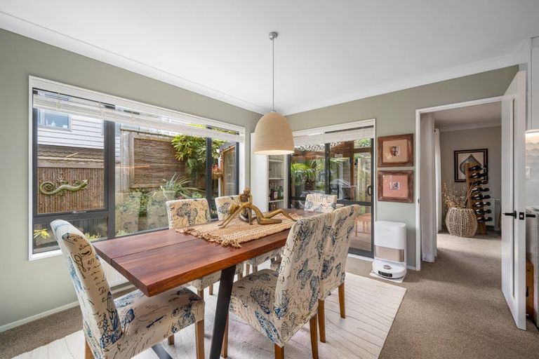 Photo of property in 27 Mauldeth Terrace, Churton Park, Wellington, 6037