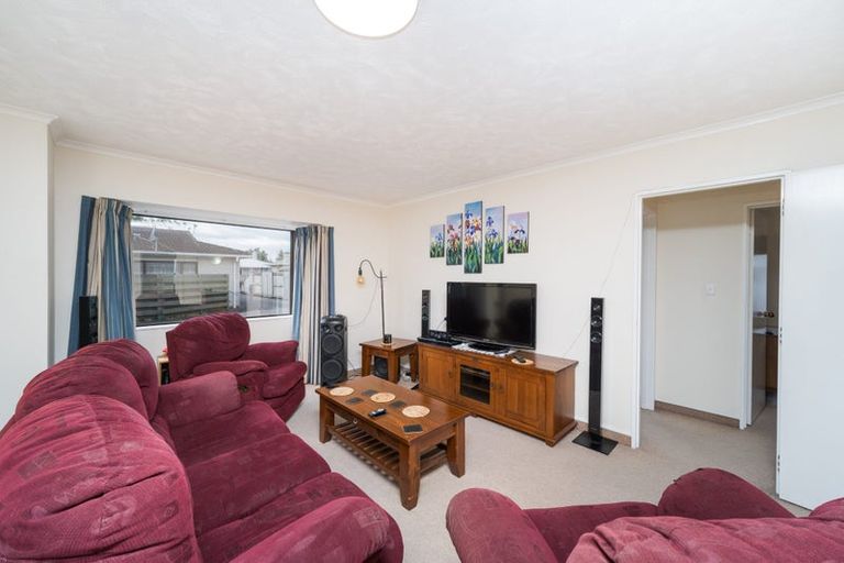 Photo of property in 8 Oxford Street, Hokowhitu, Palmerston North, 4410