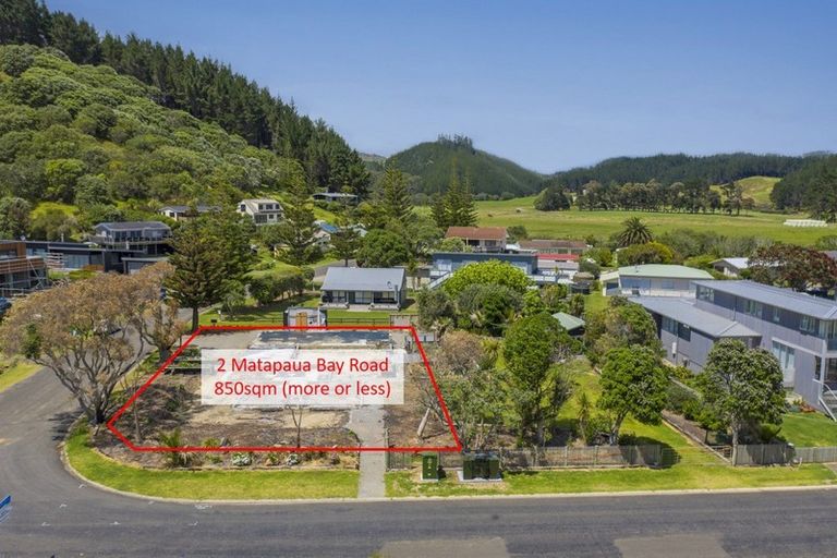 Photo of property in 2 Matapaua Bay Road, Opito Bay, Whitianga, 3592