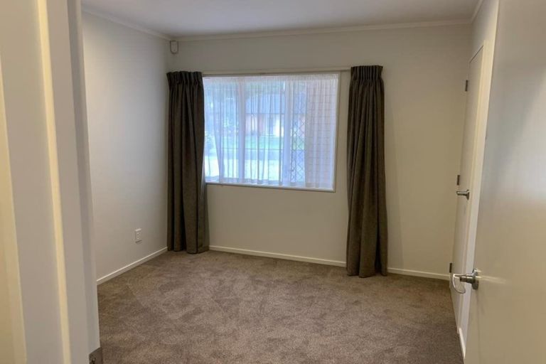 Photo of property in 6 Villa Grove, Paraparaumu, 5032