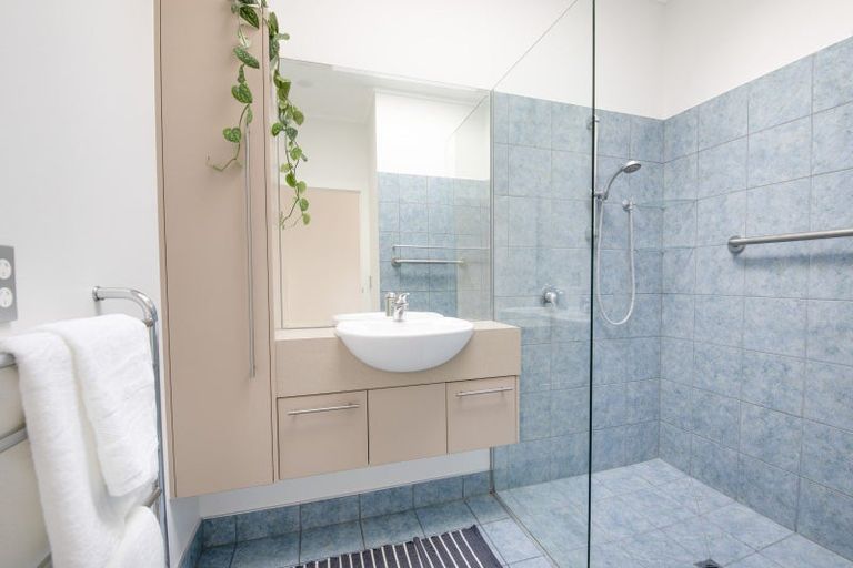 Photo of property in 2b Mckenzie Avenue, Marewa, Napier, 4110