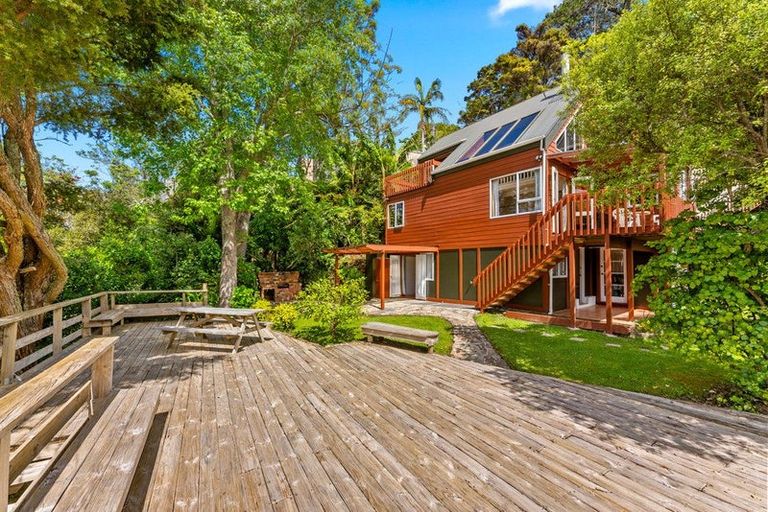 Photo of property in 31 Austin Road, Greenhithe, Auckland, 0632