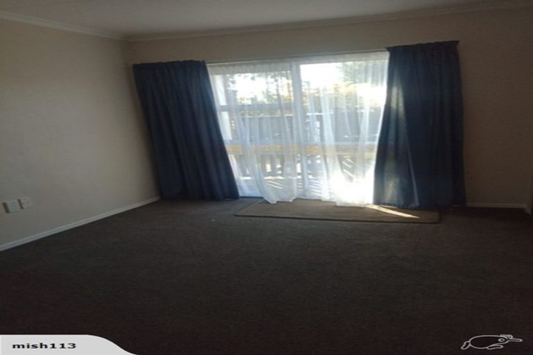 Photo of property in 17b Hillcrest Drive, Kelvin Grove, Palmerston North, 4414