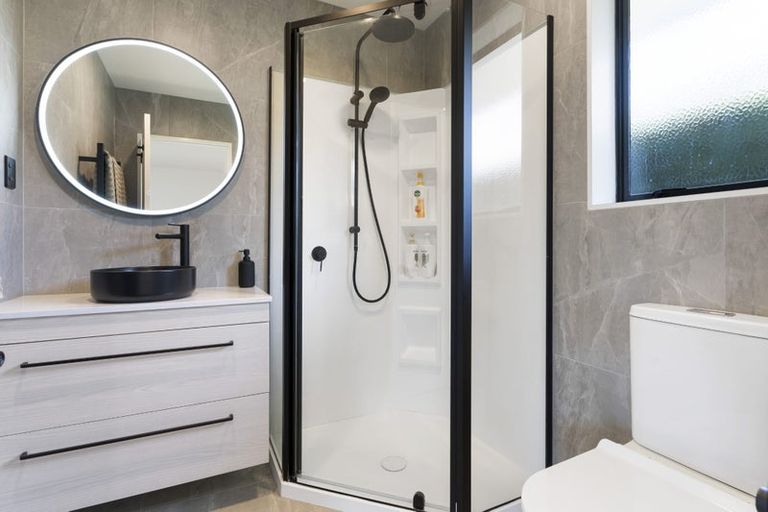 Photo of property in 44 Valley Road, Pukekohe, 2120