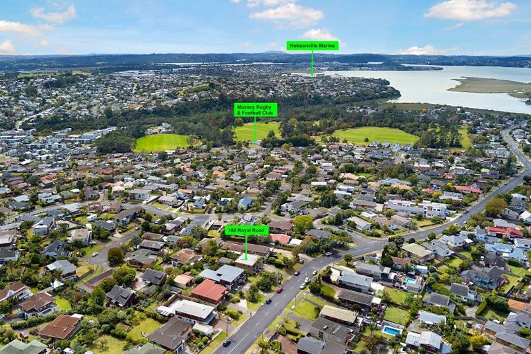 Photo of property in 180 Royal Road, Massey, Auckland, 0614