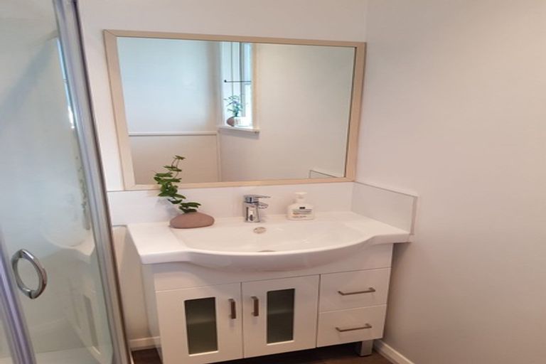 Photo of property in 39 Auburn Avenue, Upper Riccarton, Christchurch, 8041