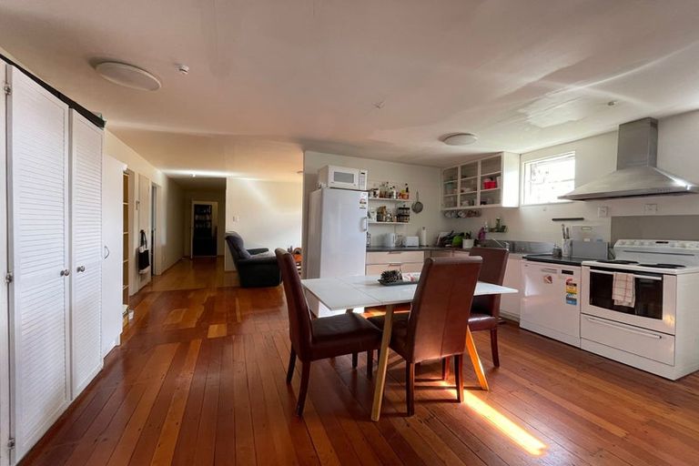 Photo of property in 58 Kilbirnie Crescent, Kilbirnie, Wellington, 6022