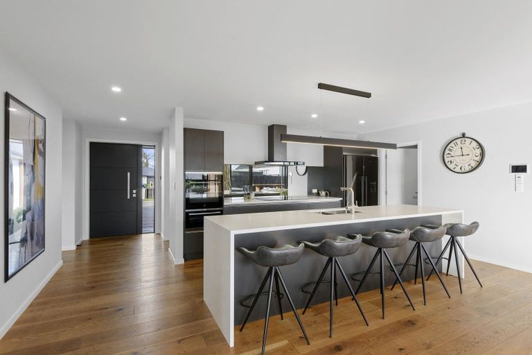 Photo of property in 13 Kelburn Place, Tinwald, Ashburton, 7700