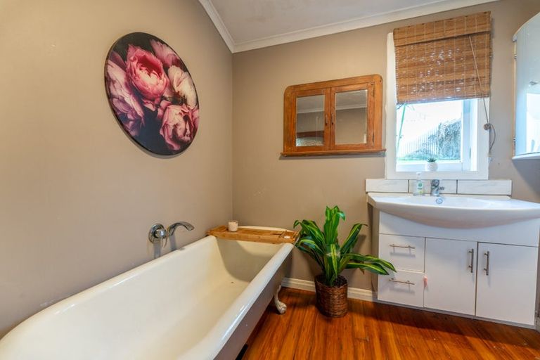 Photo of property in 10 Clifton Terrace, West End, Timaru, 7910