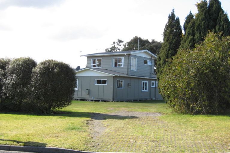 Photo of property in 21 Ogilvie Road, Kinloch, Taupo, 3377