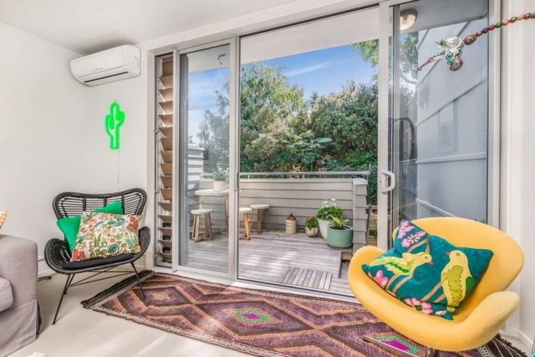 Photo of property in Habitat Apartments, 12/31 Byron Avenue, Takapuna, Auckland, 0622