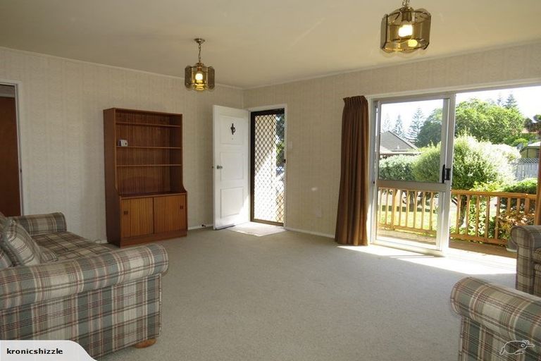 Photo of property in 1/9 Tomintoul Place, Highland Park, Auckland, 2010