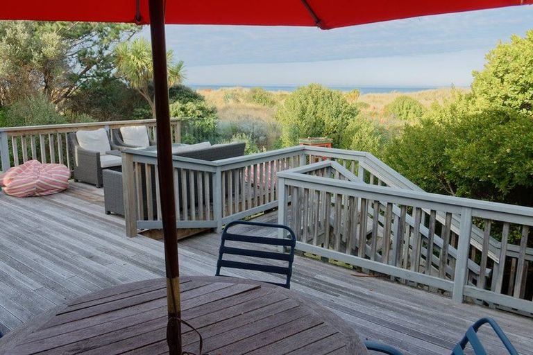 Photo of property in 33 Blue Pacific Parade, Riversdale Beach, Masterton, 5872