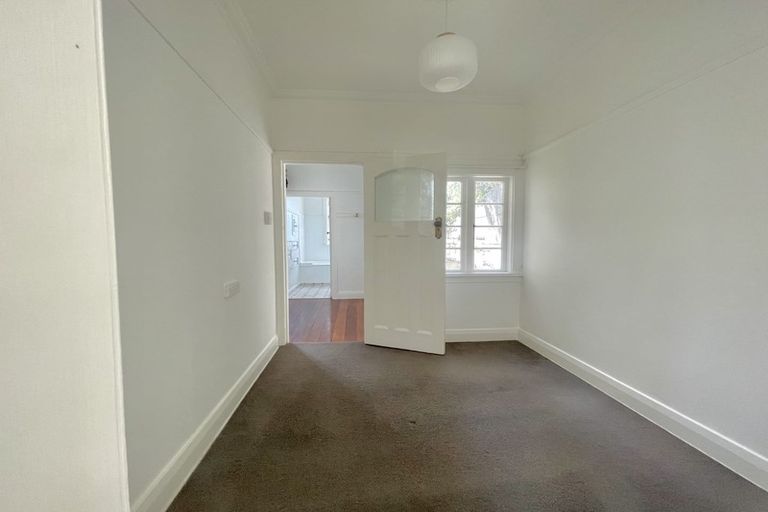 Photo of property in 3/136 Evans Bay Parade, Roseneath, Wellington, 6021