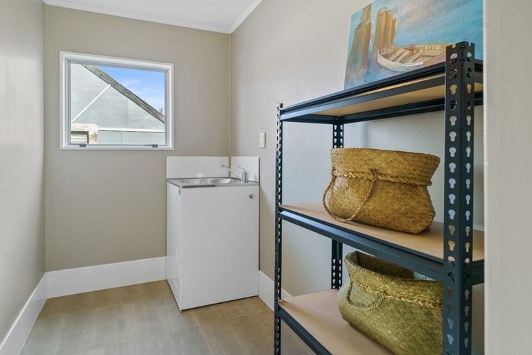 Photo of property in 20 Moore Crescent, Carterton, 5713