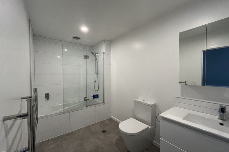 Photo of property in 14 Ngae Place, Mangere East, Auckland, 2024